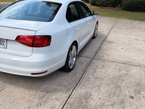 Used 2015 Volkswagen Jetta GLI SEL FWD image 8