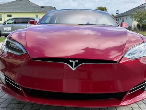 Used 2021 Tesla Model S Long Range Plus image 2
