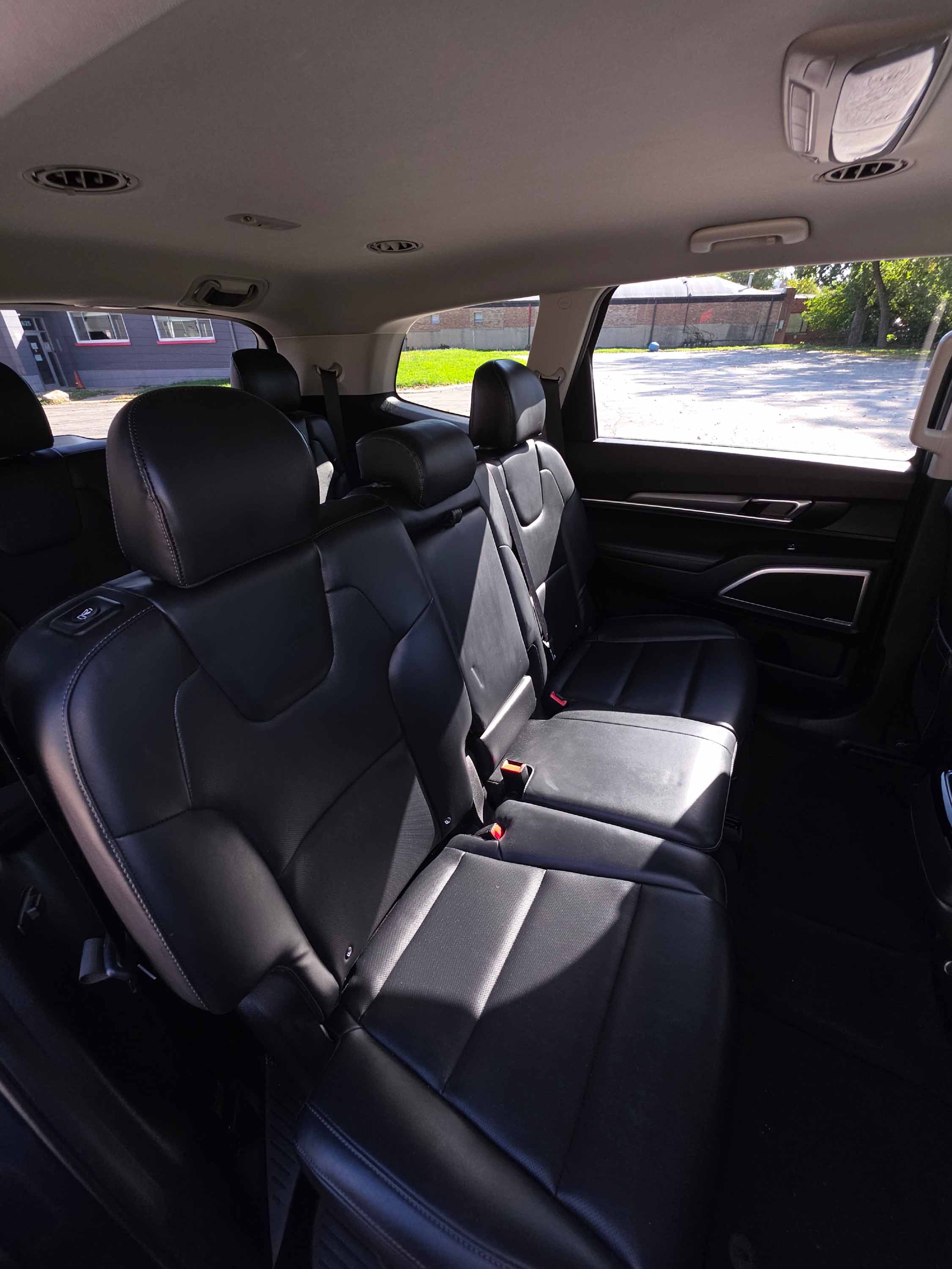Used 2020 Kia Telluride LX FWD image 25