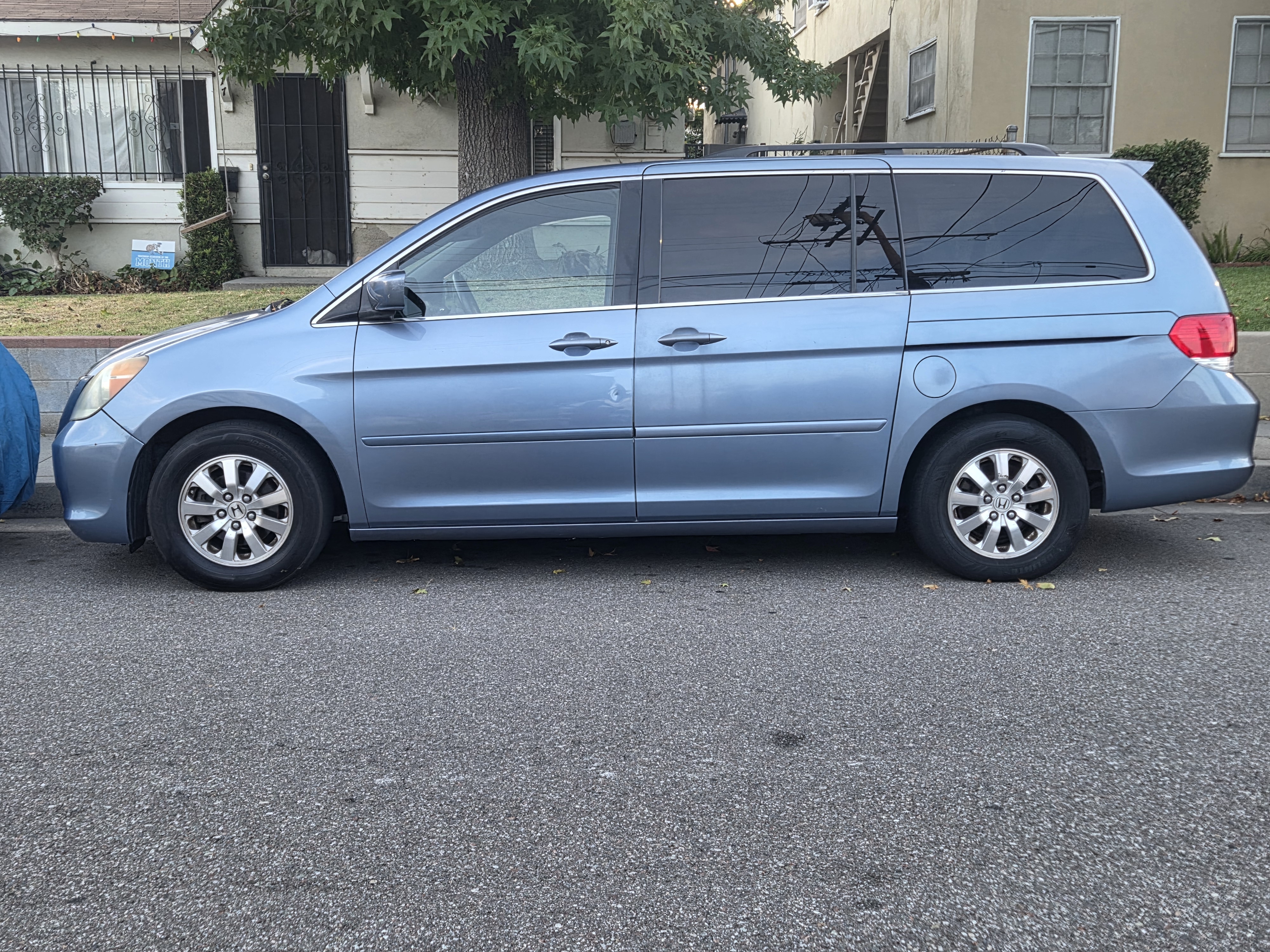 Used 2008 Honda Odyssey EX-L image 1