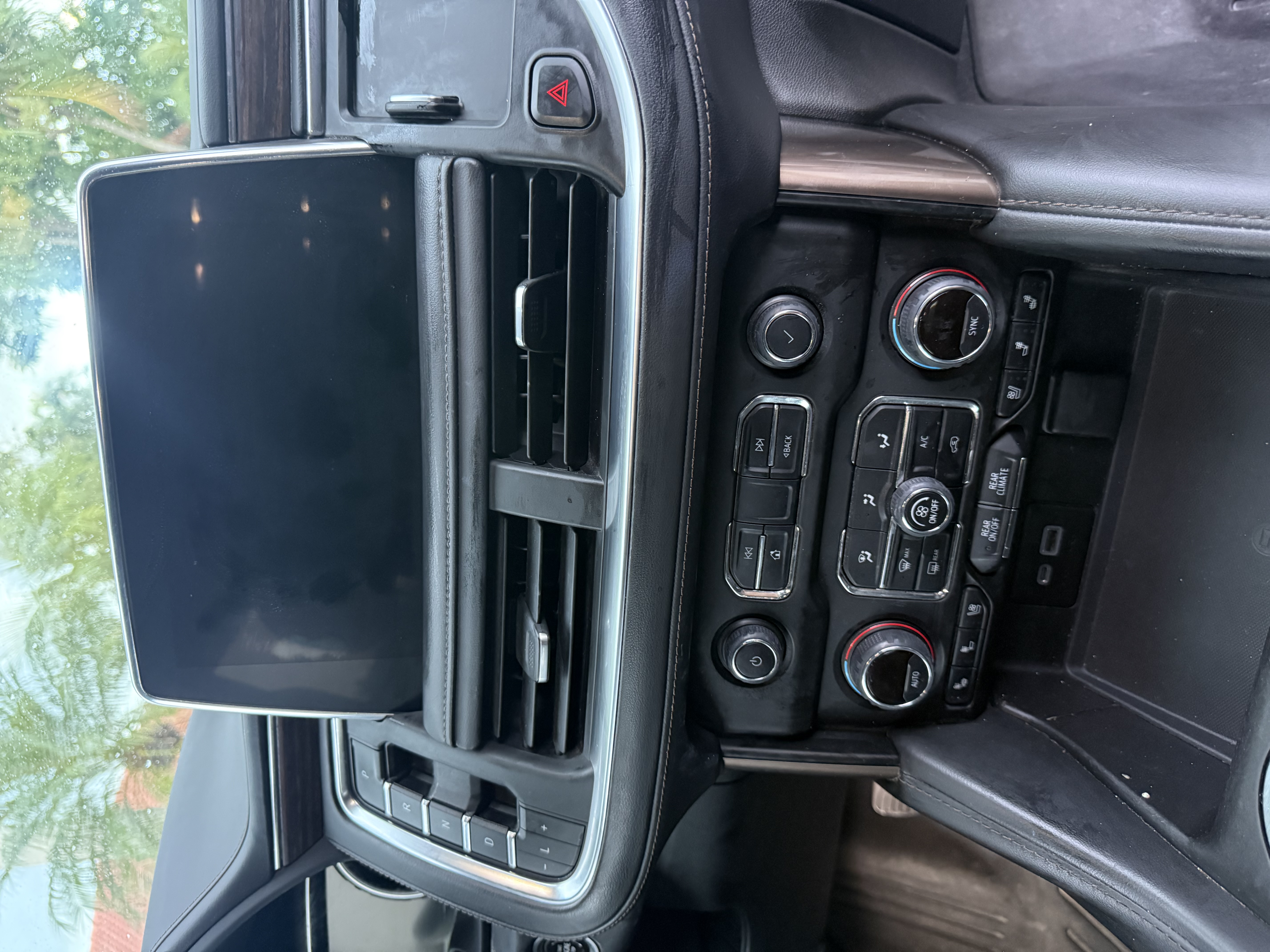 Used 2021 Chevrolet Tahoe High Country AWD/4WD image 10