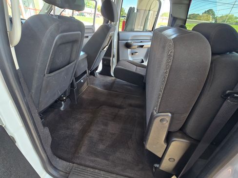 Used 2012 GMC Sierra 2500 SLE w/ SLE Preferred Package image 12