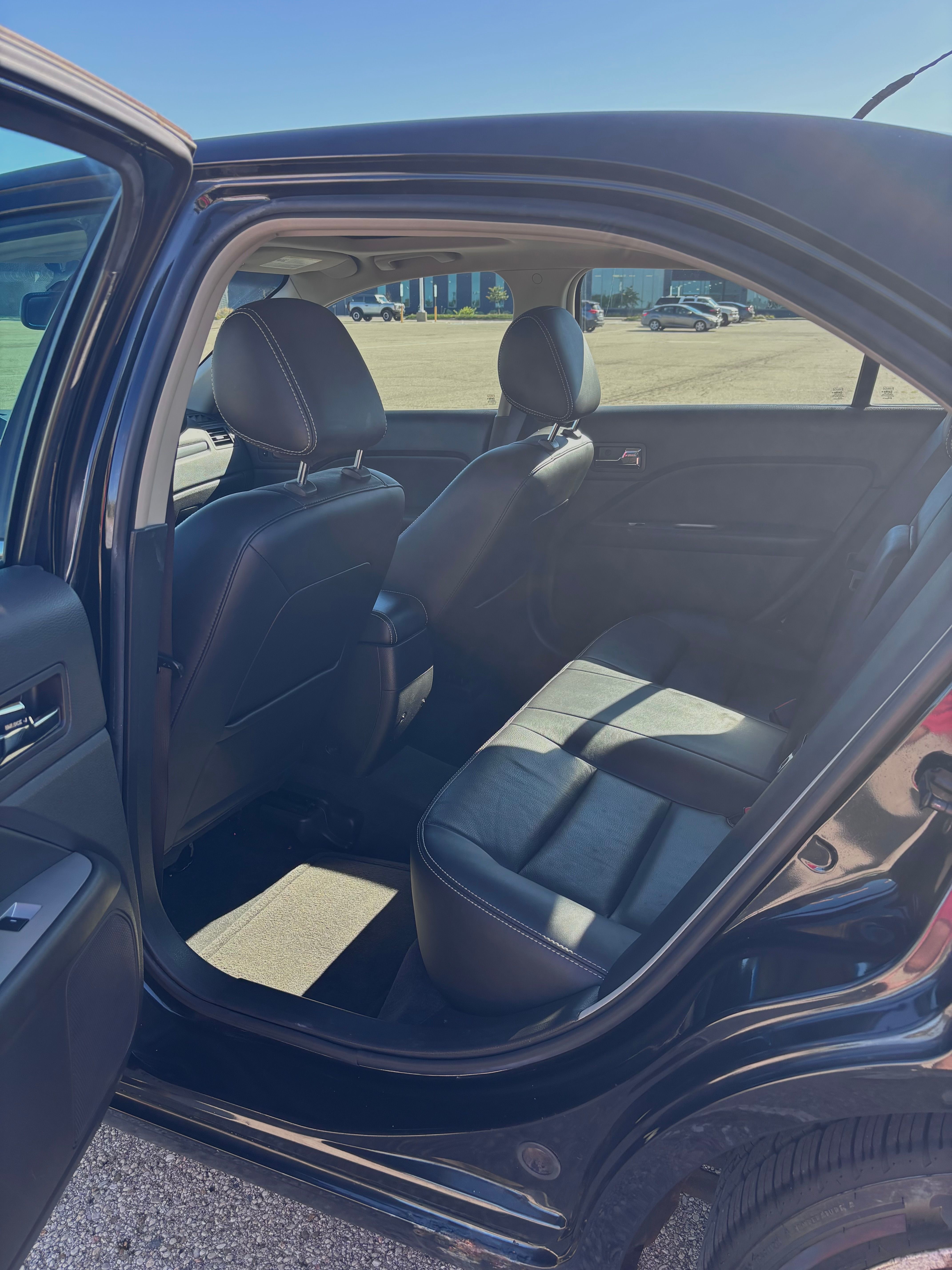 Used 2011 Ford Fusion SEL w/ 301A Rapid Spec Order Code FWD image 9