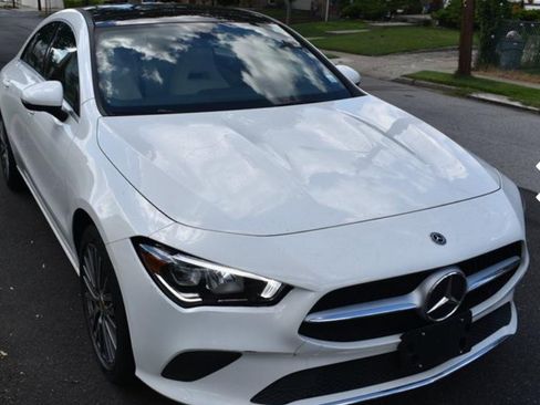 Used 2020 Mercedes-Benz CLA 250 4MATIC w/ Premium Package image 2