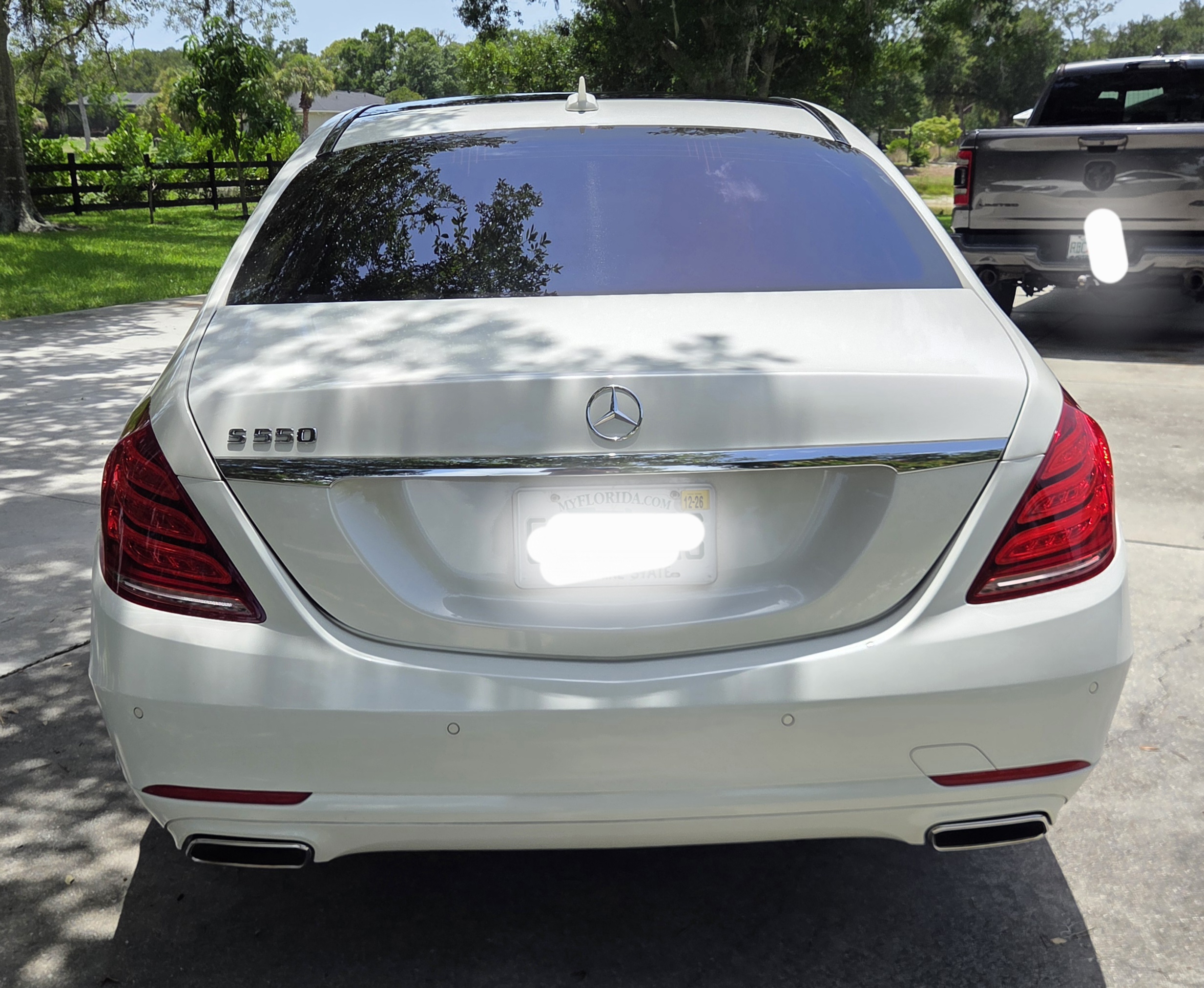 Used 2017 Mercedes-Benz S 550 Sedan image 6