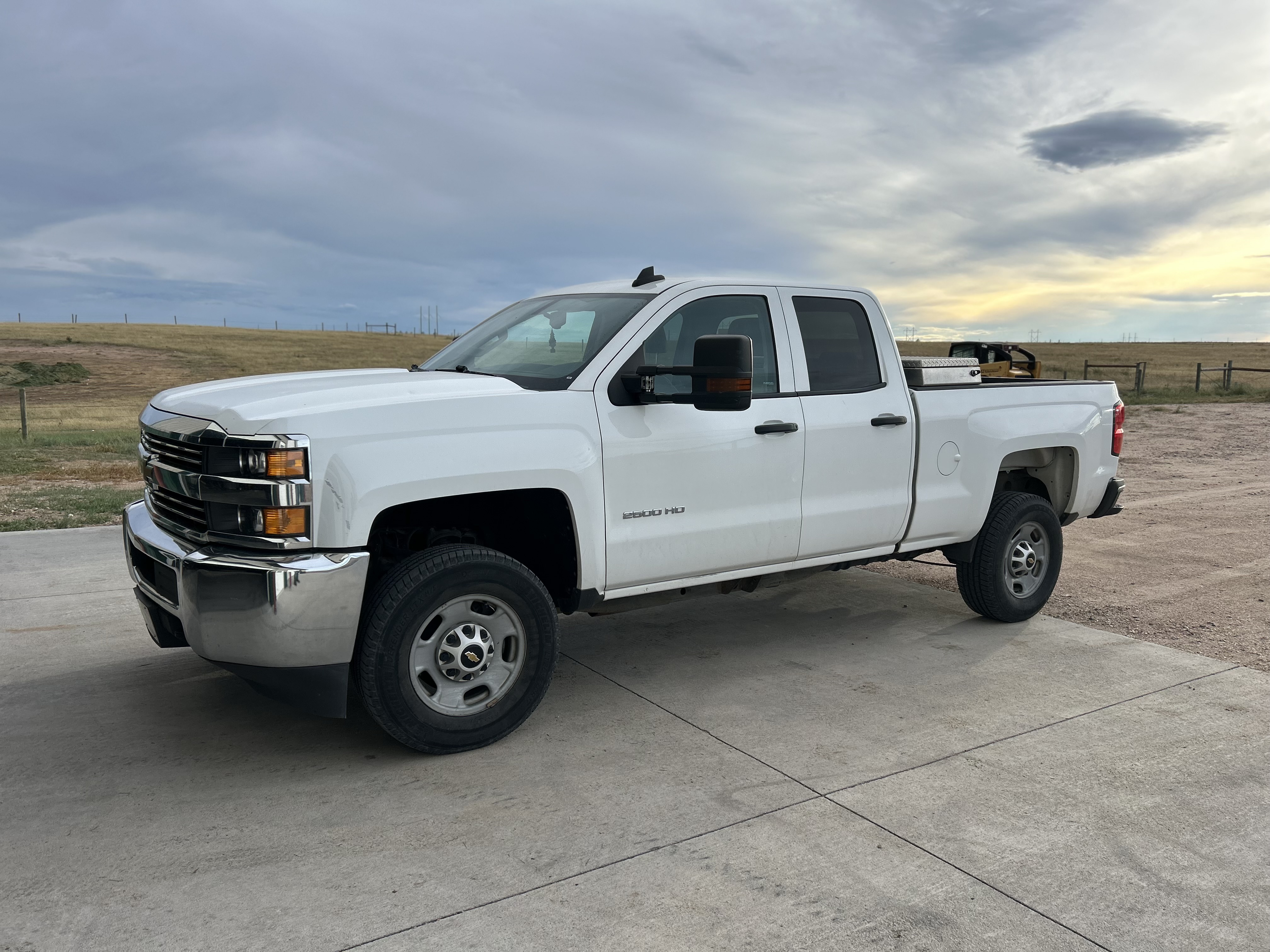 Used 2015 Chevrolet Silverado 2500 W/T w/ WT Convenience Package RWD image 2