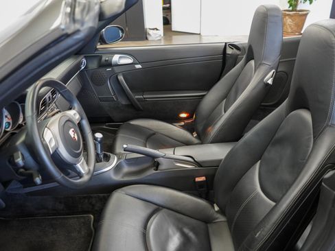 Used 2007 Porsche 911 Carrera S image 24
