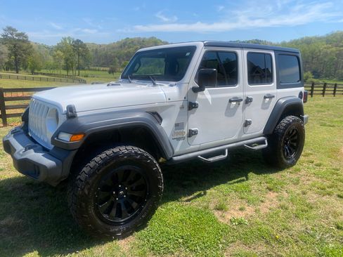 Used 2020 Jeep Wrangler Unlimited Sport S AWD/4WD image 1
