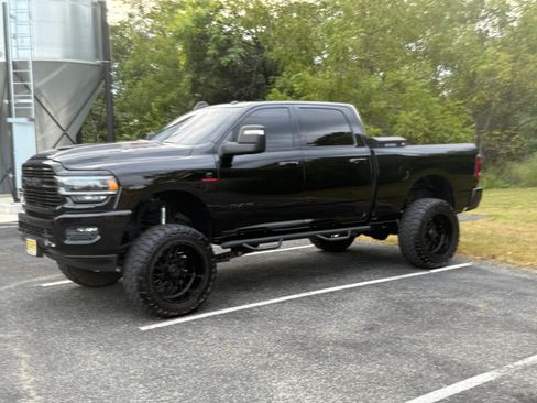 Used 2023 RAM 2500 Laramie AWD/4WD image 5
