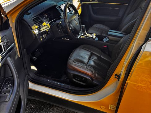 Used 2014 Lincoln MKS AWD w/ Equipment Group 101A image 5