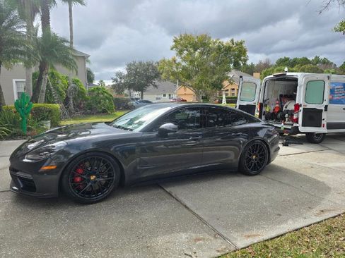 Used 2017 Porsche Panamera Turbo image 5