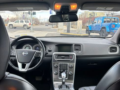 Used 2013 Volvo S60 T5 image 9