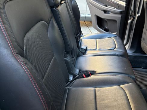 Used 2017 Ford Explorer Sport image 13