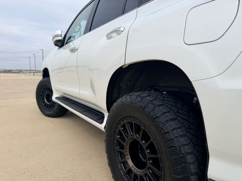 Used 2021 Lexus GX 460 Premium image 15