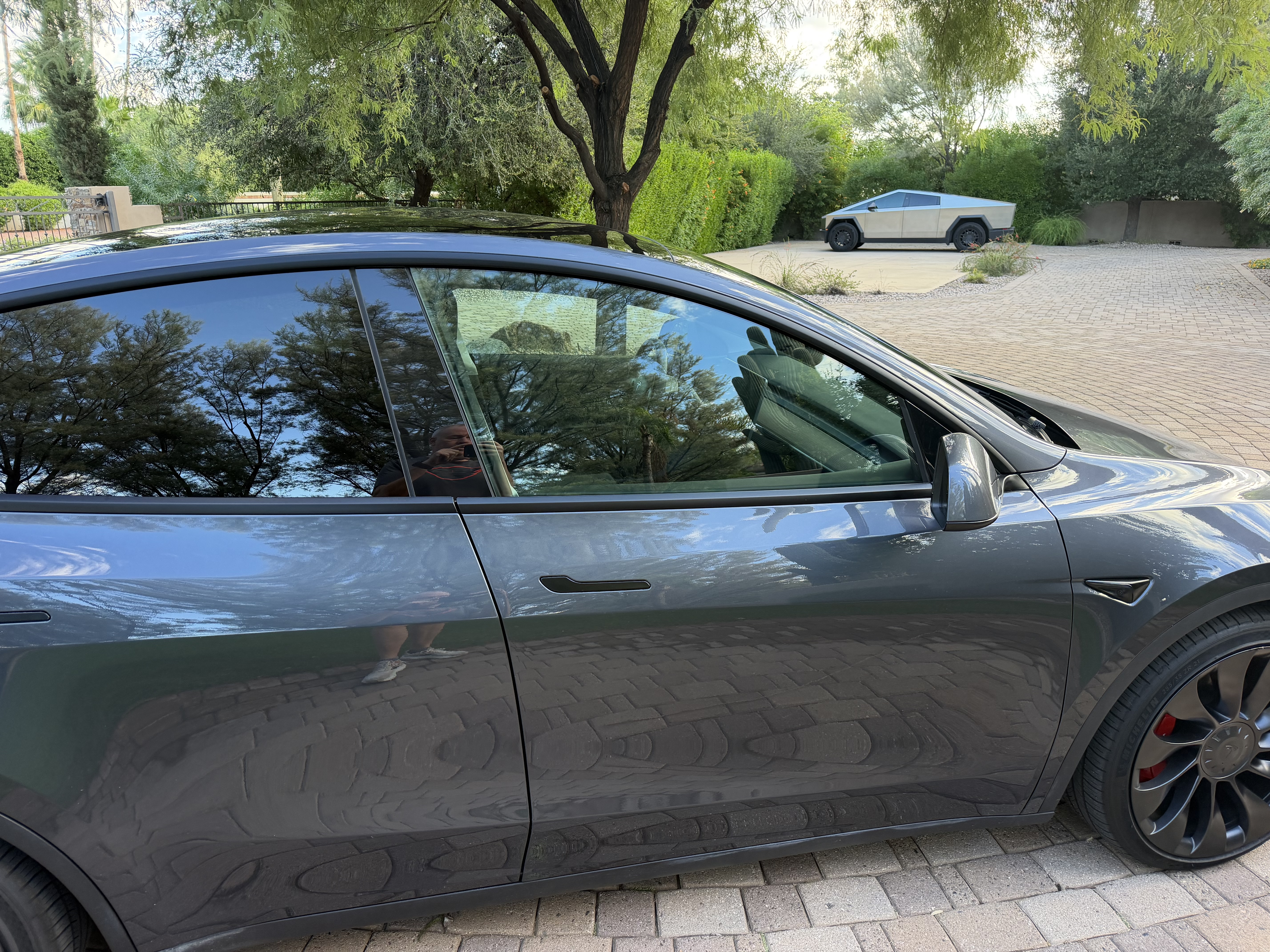 Used 2022 Tesla Model Y Performance AWD/4WD image 11
