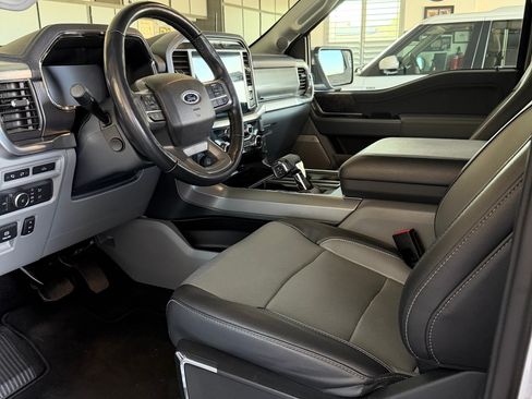 Used 2022 Ford F150 Lariat w/ Equipment Group 502A High image 8