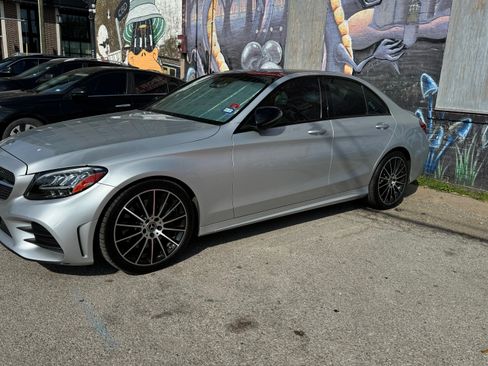 Used 2020 Mercedes-Benz C 300 Sedan image 2