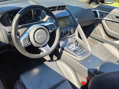 Used 2022 Jaguar F-TYPE R-Dynamic image 11