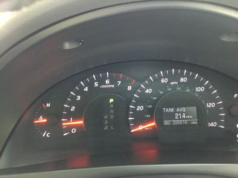 Used 2009 Toyota Camry XLE image 17