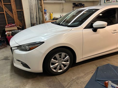 Used 2017 MAZDA MAZDA3 Sport image 4