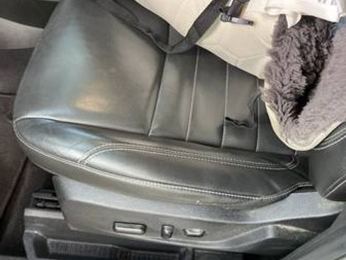 Used 2015 Ford Escape SE w/ Equipment Group 201A image 11