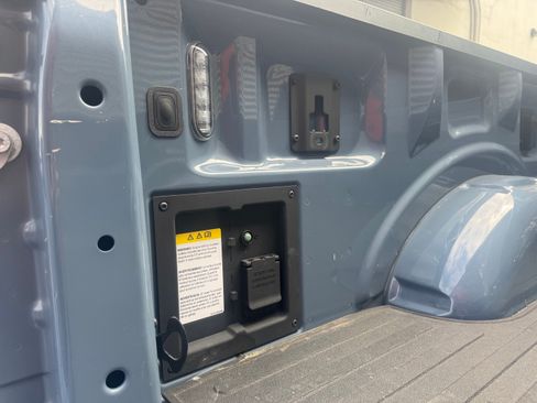 Used 2023 Ford F150 Raptor w/ Raptor Carbon Fiber Package image 19