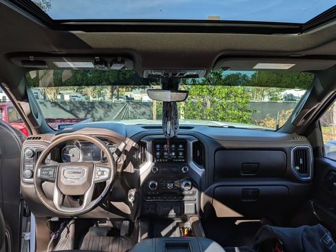 Used 2020 GMC Sierra 2500 Denali w/ Denali Ultimate Package image 20