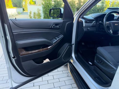 Used 2019 Chevrolet Tahoe LS image 15