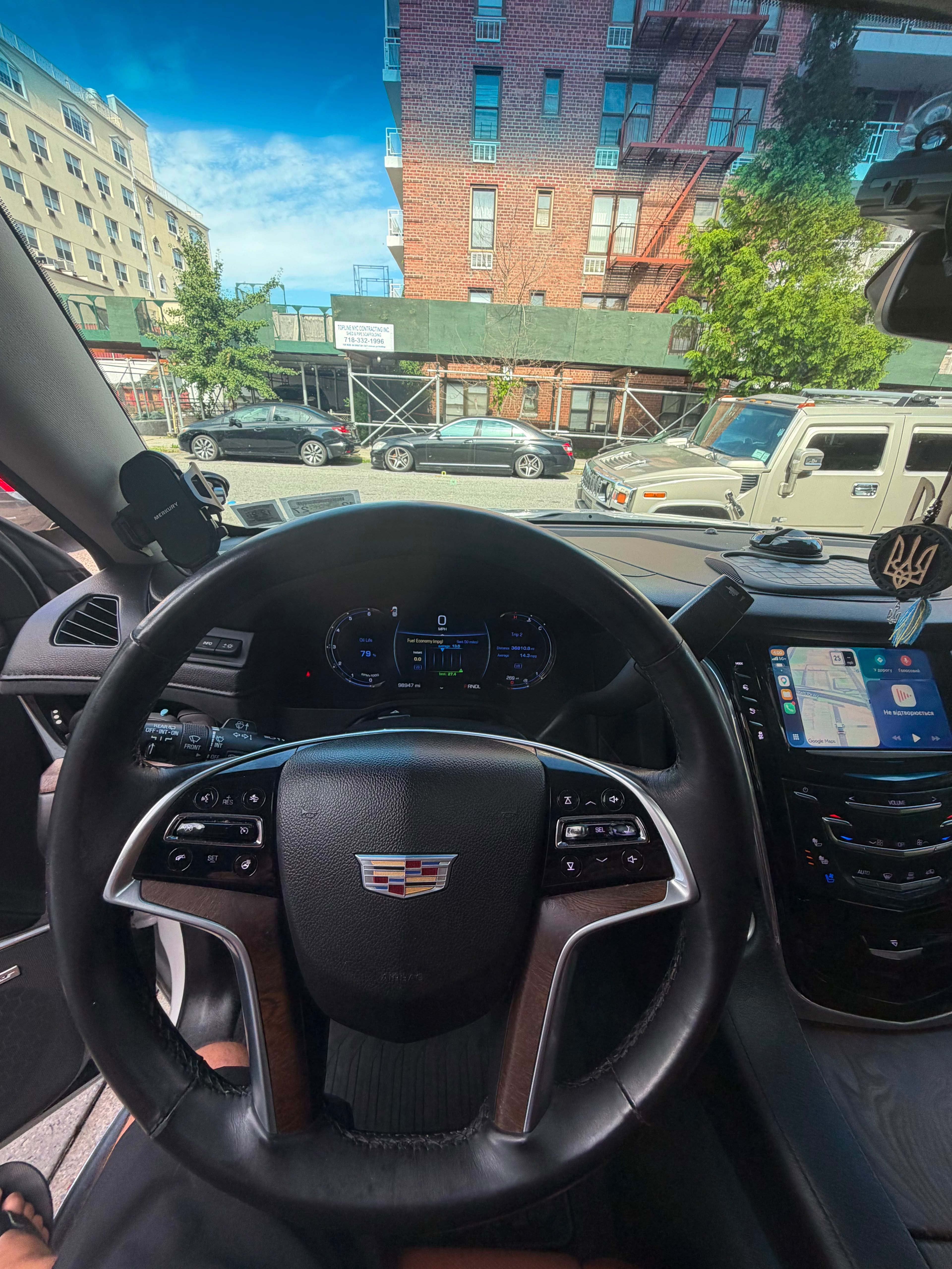 Used 2017 Cadillac Escalade ESV Luxury AWD/4WD image 10