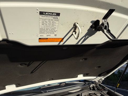 Used 2014 Lexus LX 570 4WD image 17