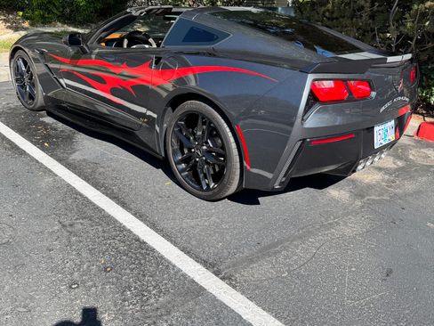 Used 2017 Chevrolet Corvette Stingray Coupe image 1