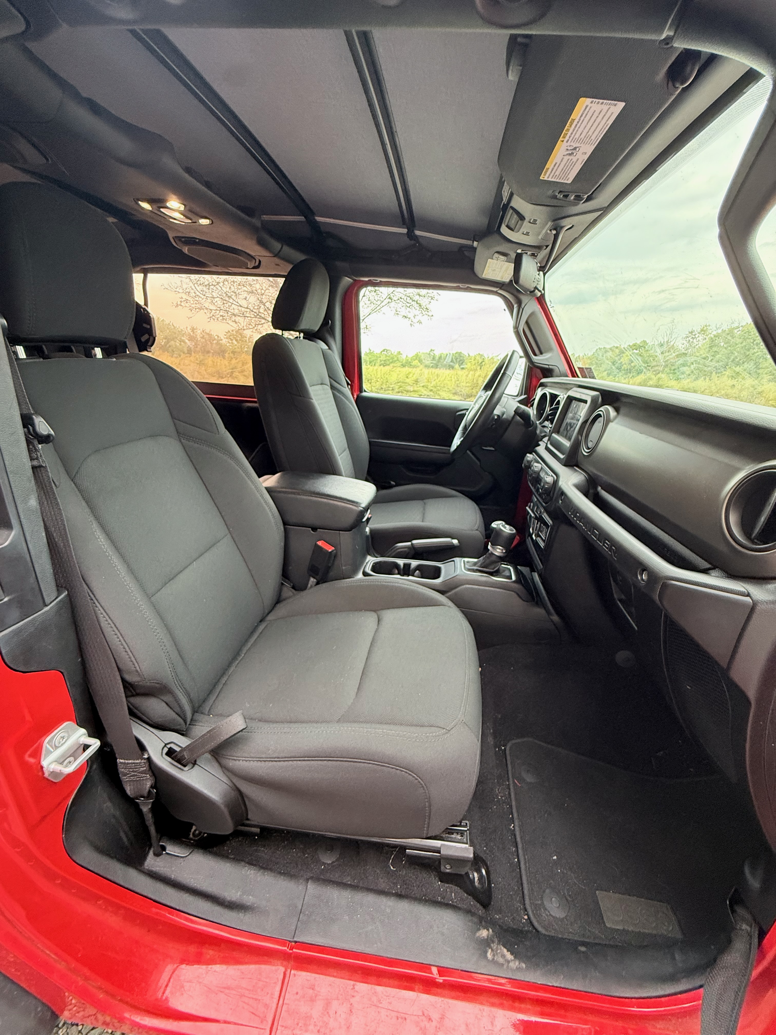 Used 2021 Jeep Wrangler Sport AWD/4WD image 16
