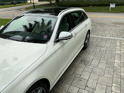 Used 2020 Mercedes-Benz E 450 4MATIC Wagon image 13
