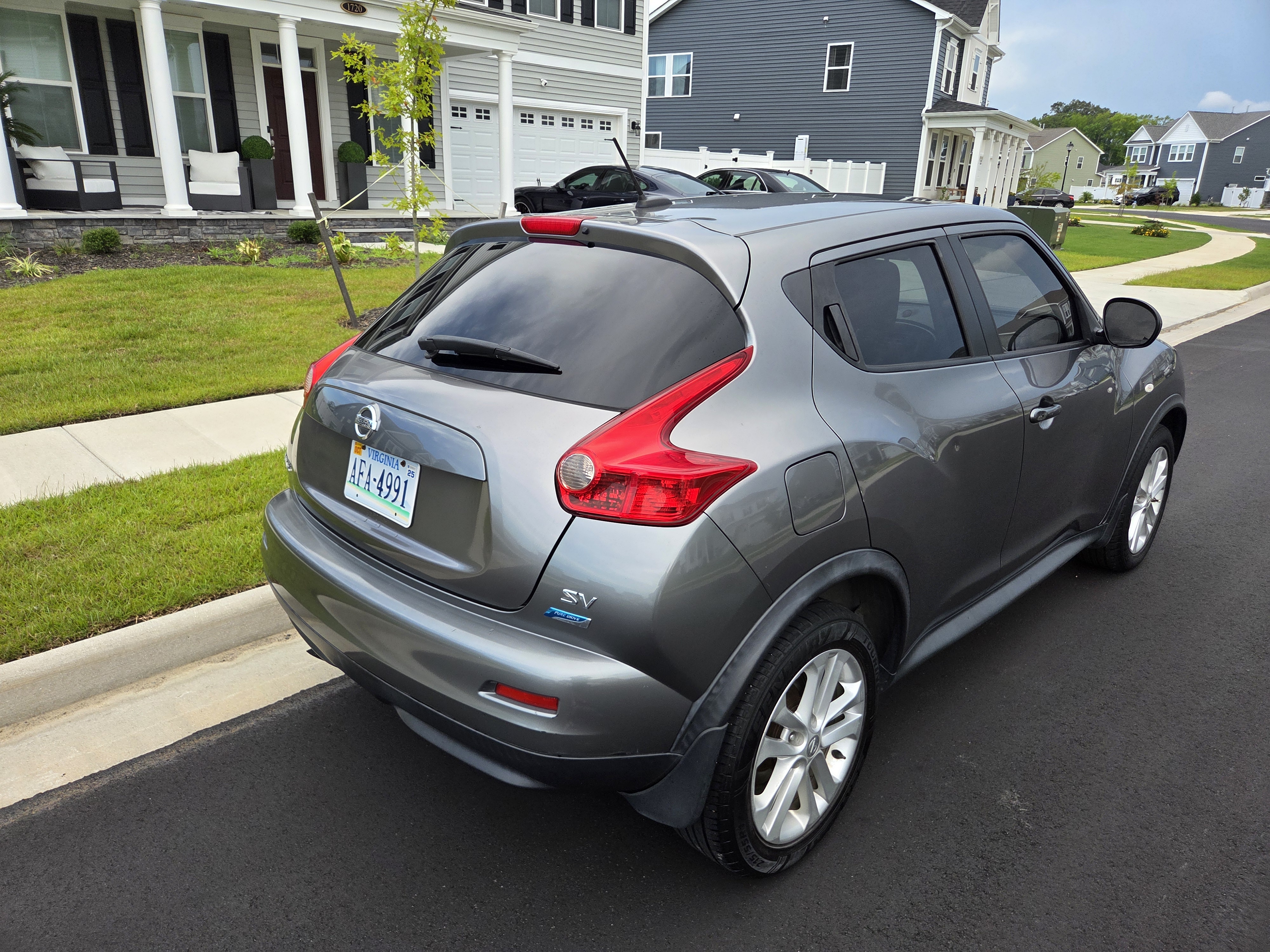 Used 2013 Nissan Juke SV FWD image 6