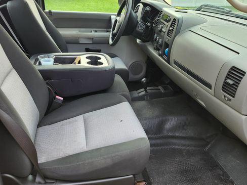 Used 2008 GMC Sierra 1500 W/T image 11