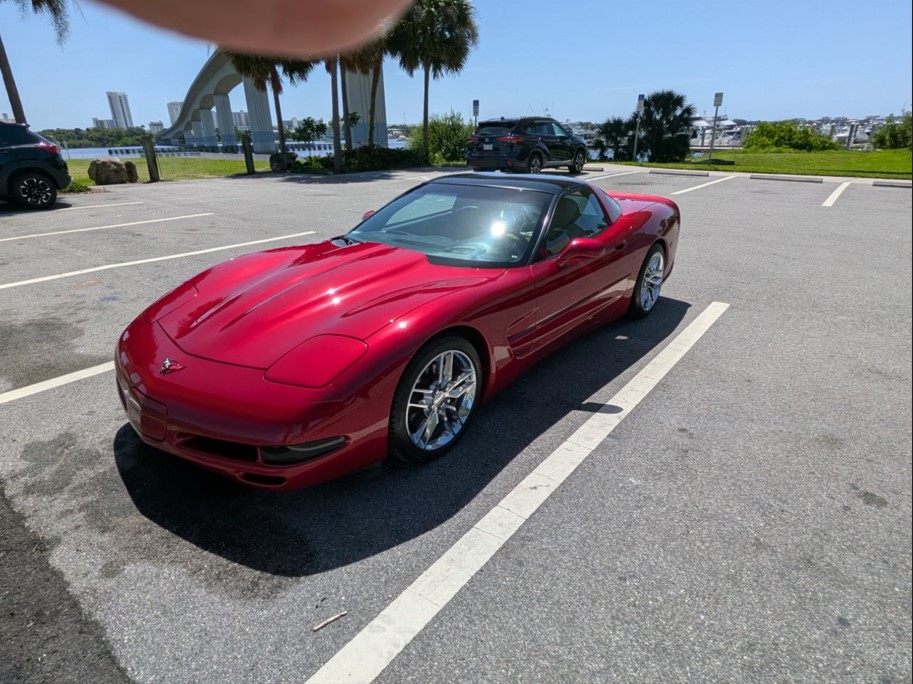Used 2000 Chevrolet Corvette Coupe w/ Memory Pkg RWD image 12