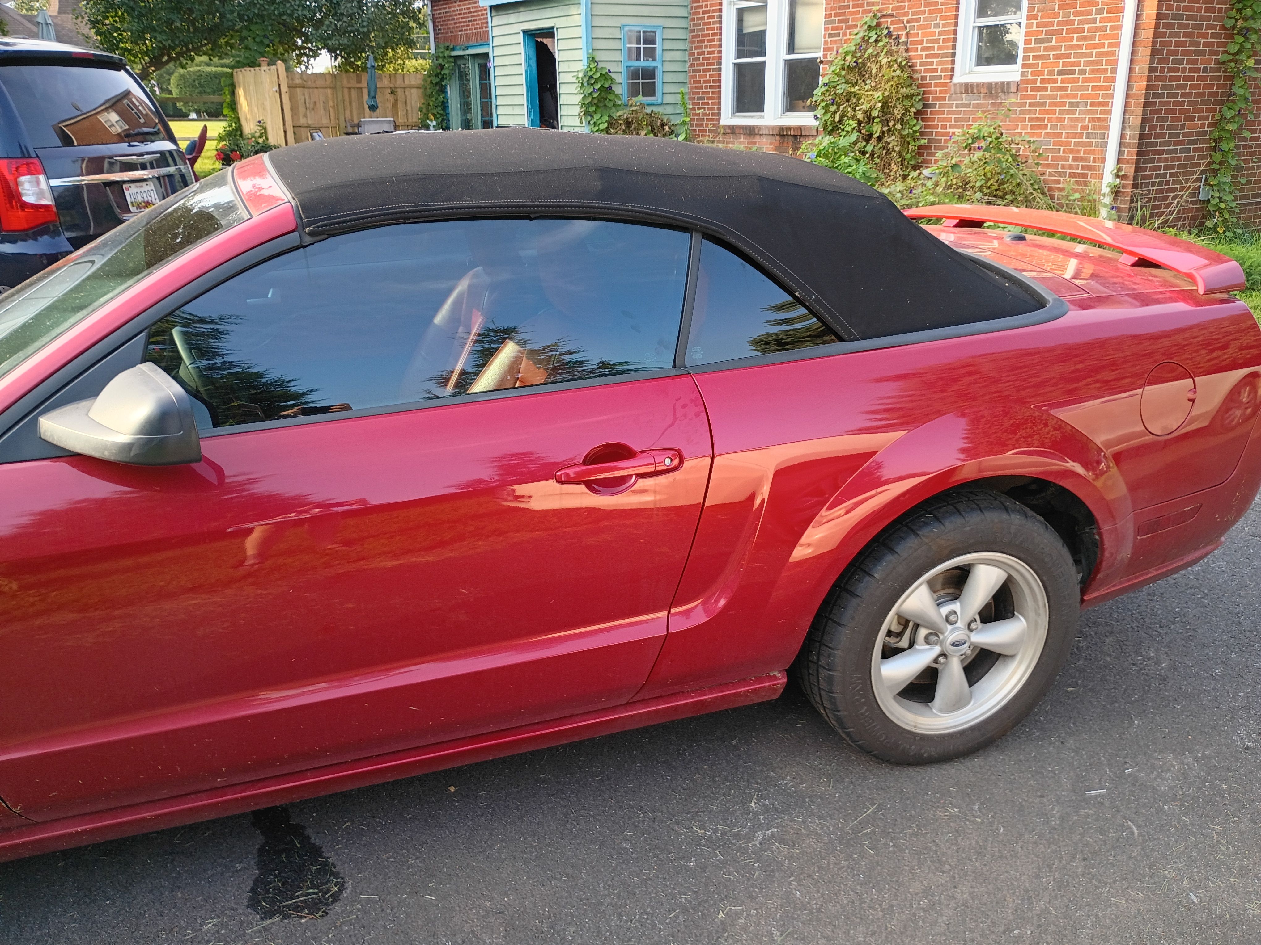 Used 2009 Ford Mustang GT Premium RWD image 9