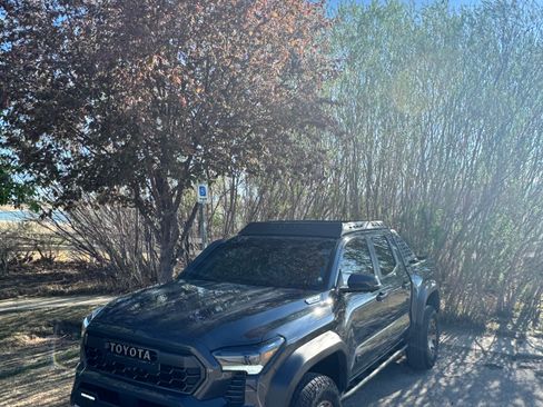Used 2025 Toyota Tacoma 4x4 Double Cab Hybrid image 16