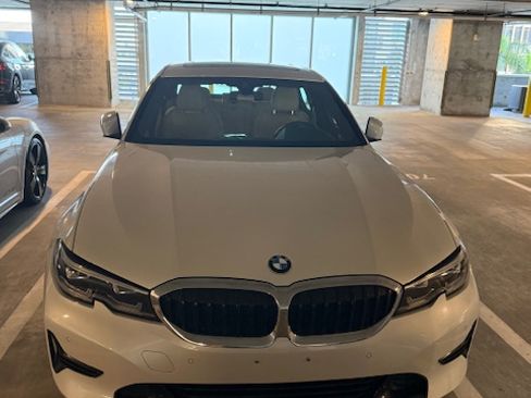 Used 2020 BMW 330i xDrive Sedan w/ Convenience Package image 2