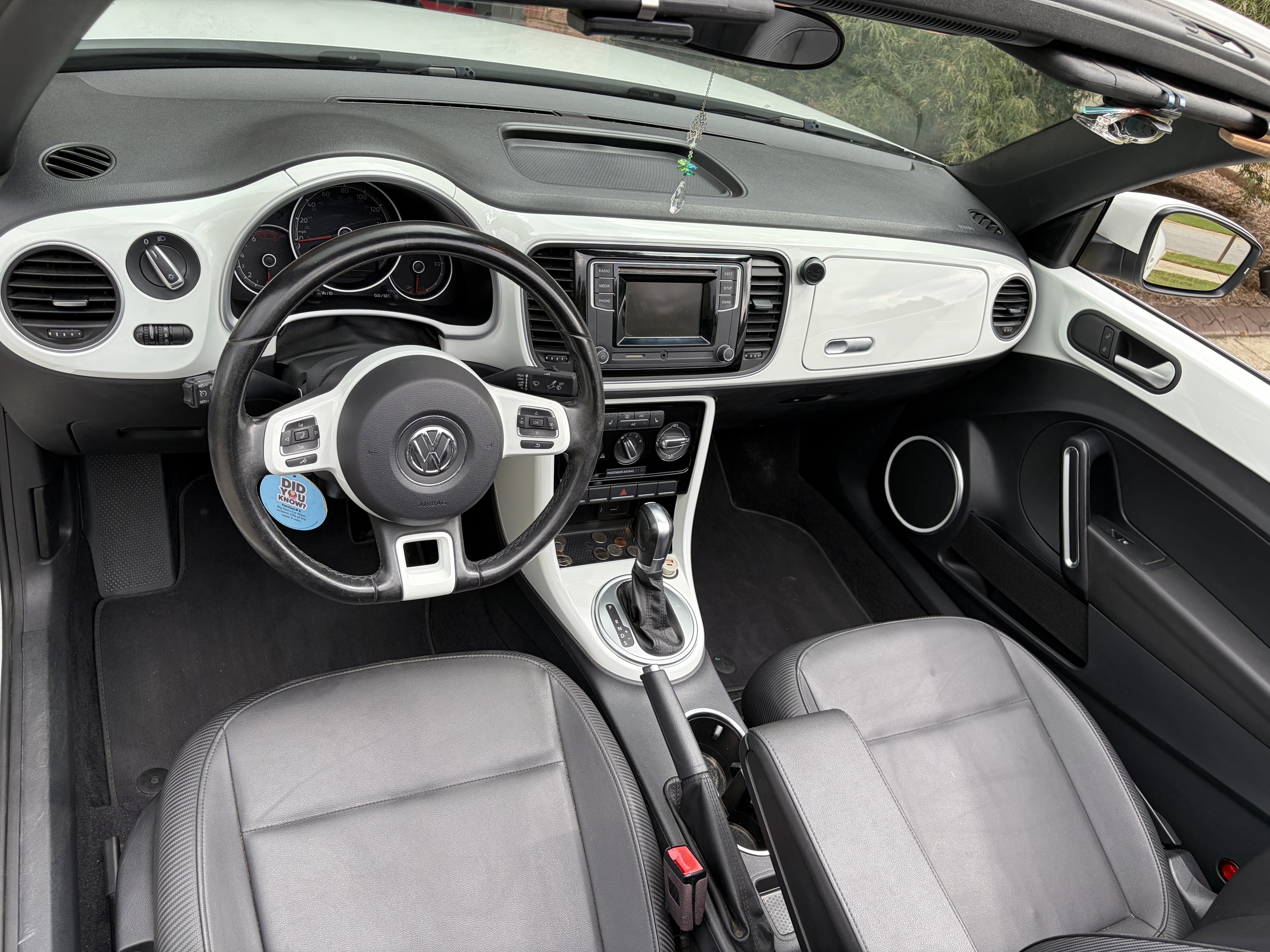Used 2018 Volkswagen Beetle 2.0T SE FWD image 13