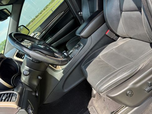 Used 2014 Jeep Grand Cherokee Limited w/ Luxury Group II image 9
