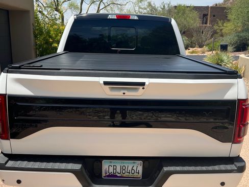 Used 2015 Ford F150 Platinum w/ Technology Package image 9