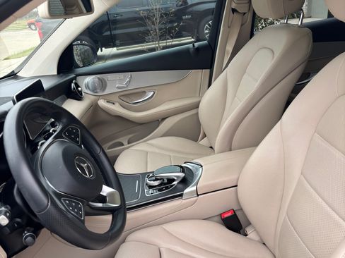 Used 2019 Mercedes-Benz GLC 300 image 18