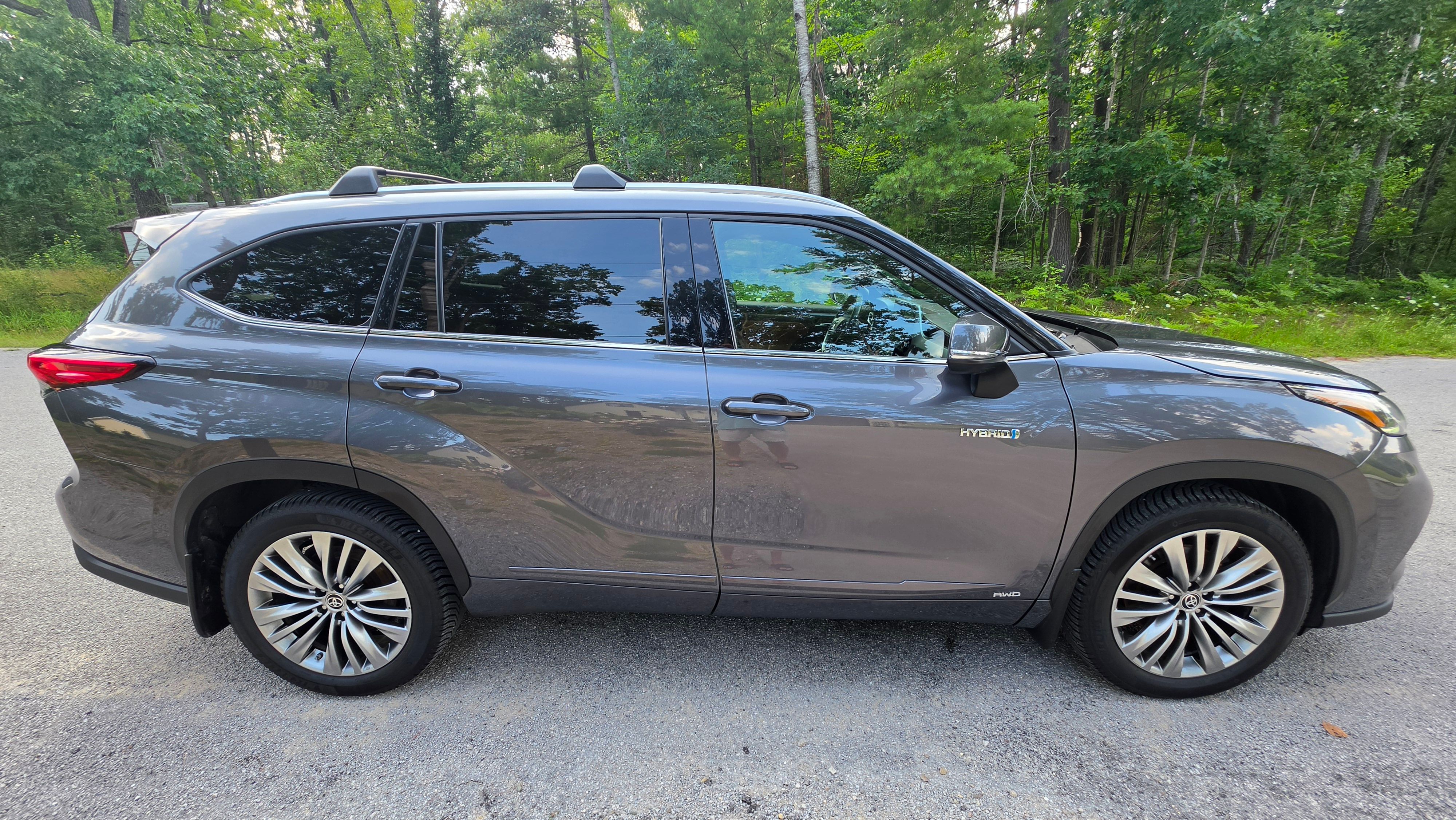 Used 2021 Toyota Highlander Platinum AWD/4WD image 30