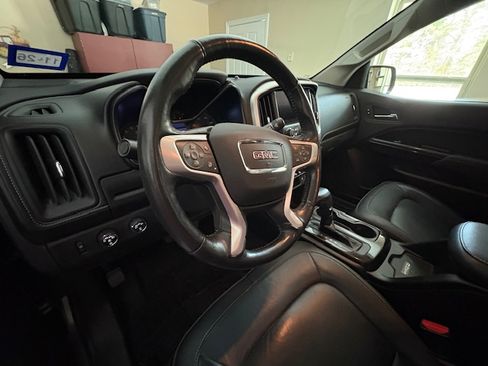 Used 2019 GMC Canyon SLT w/ Driver Alert Package image 11