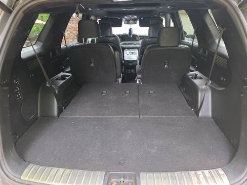 Used 2022 Hyundai Palisade Calligraphy image 10