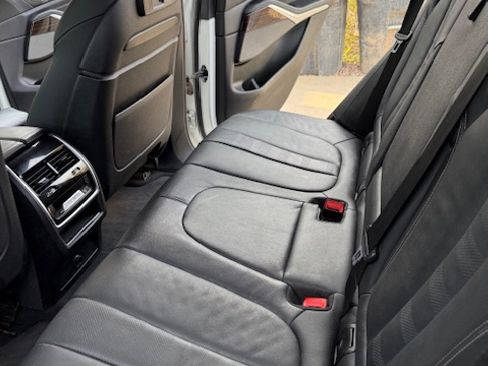 Used 2021 BMW X5 xDrive45e w/ Executive Package image 26