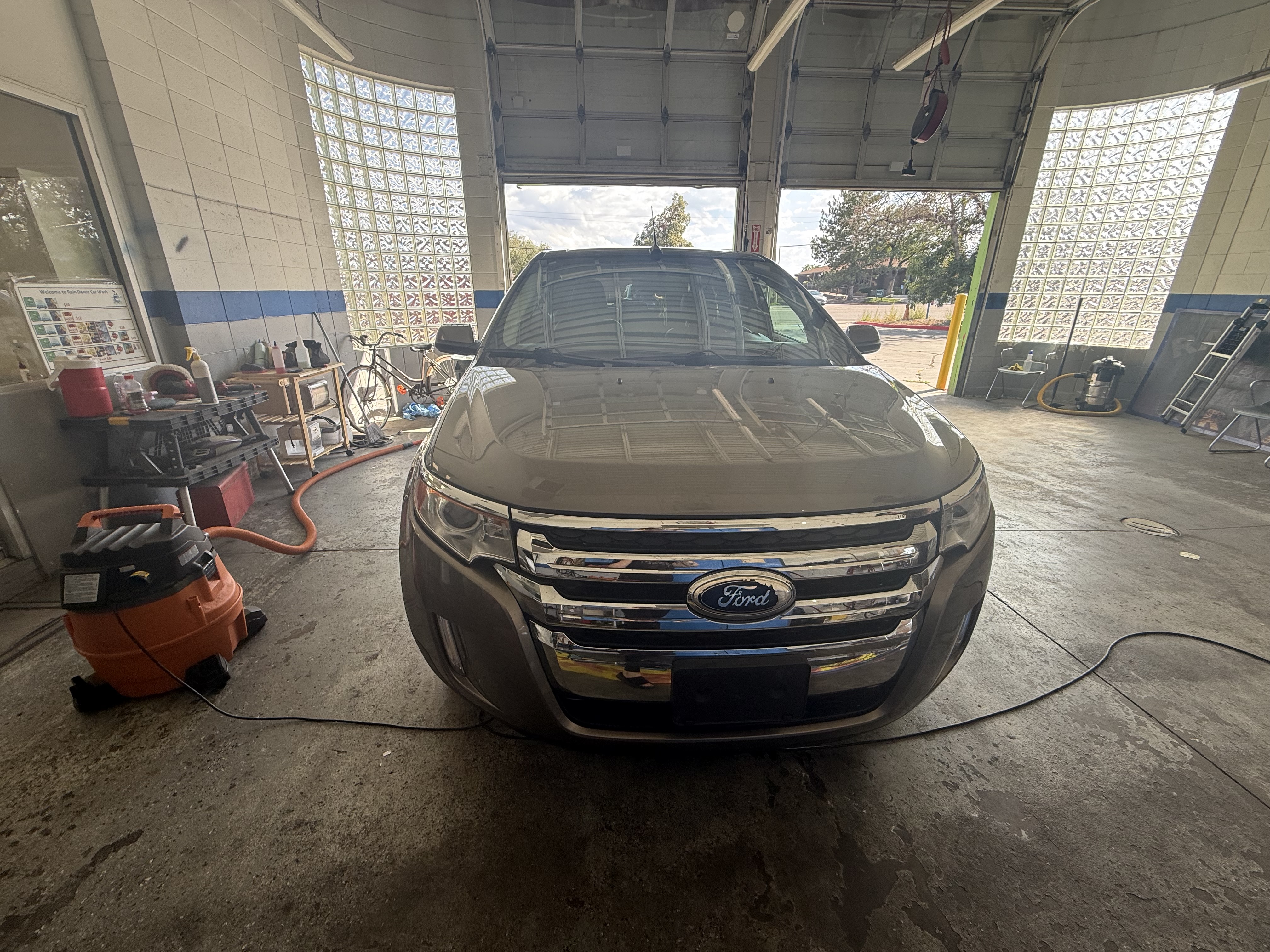Used 2014 Ford Edge SEL w/ Equipment Group 205A AWD/4WD image 2