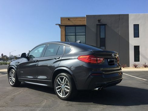 Used 2017 BMW X4 xDrive28i image 2