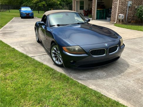 Used 2003 BMW Z4 2.5i image 8